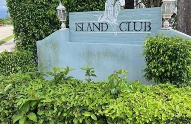 3841 Island Club Circle E