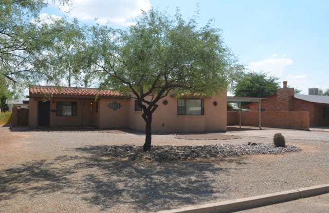 5944 E Beverly Street - 5944 East Beverly Street, Tucson, AZ 85711