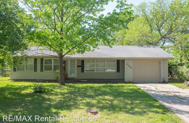 2309 Highland Dr. - 2309 Highland Drive, Columbia, MO 65203