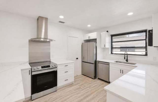 12845 NW 2nd Avenue, Miami, FL 33168