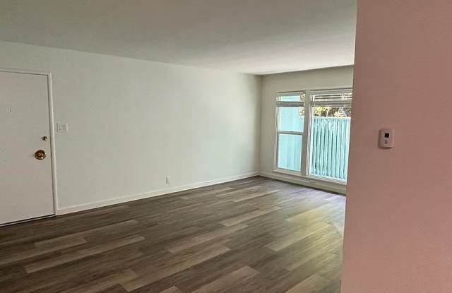 41 Corte Encanto Apt 3