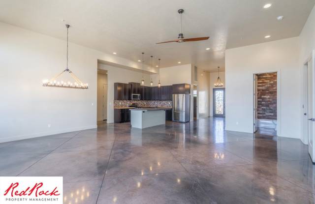 Photo of 4 Bedroom Luxury Home Near Sand Hollow