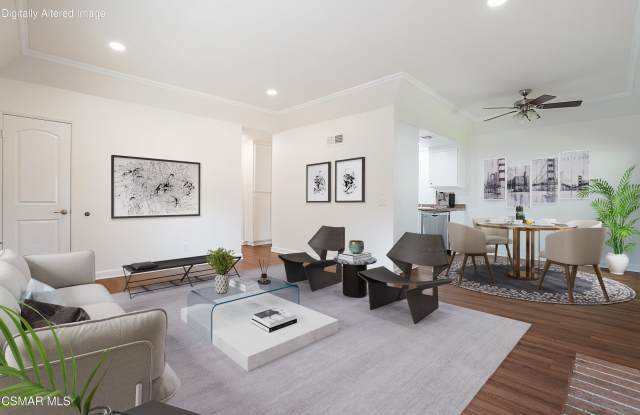 1766 E Avenida De Las Flores