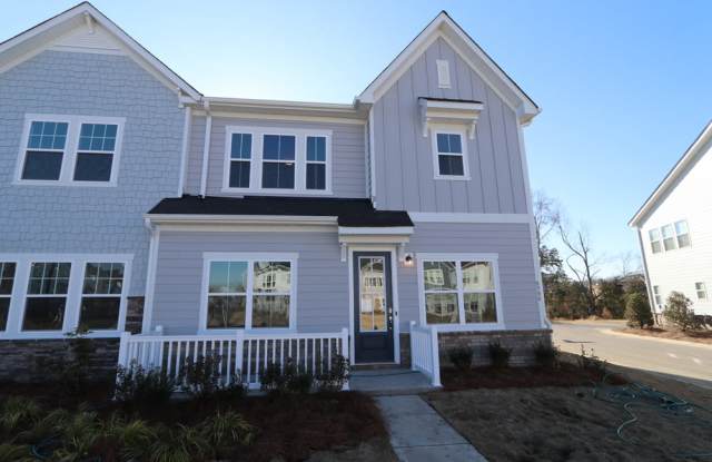 8904 Connover Hall Ave - 1