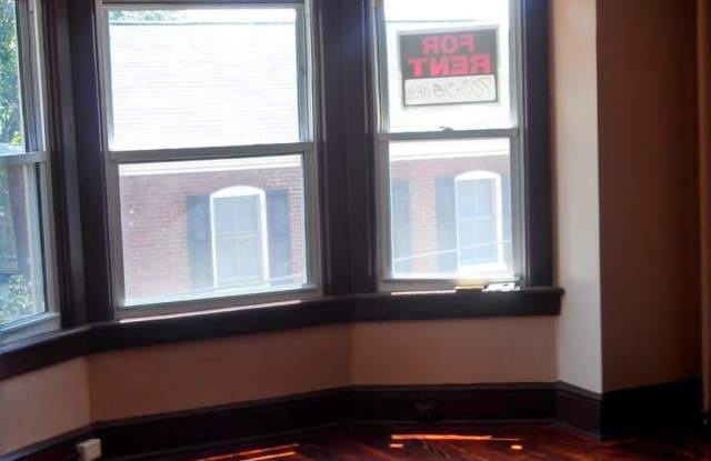 229 N LOCUST Street unit: 1