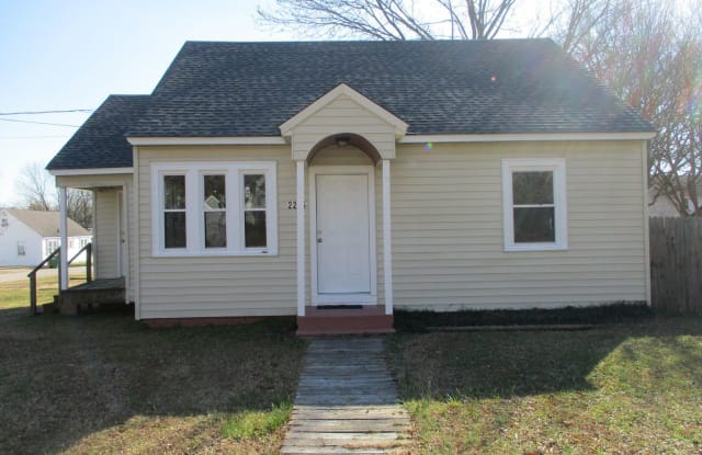 2206 Atlantic St - 2206 Atlantic Street, Hopewell, VA 23860