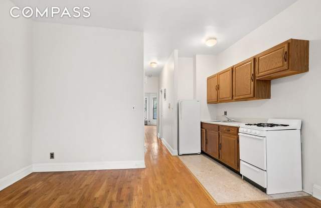 Photo of 71 Gates Avenue