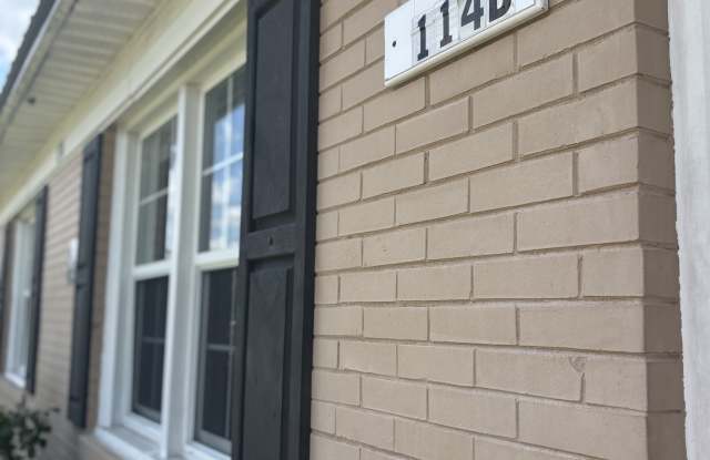 Calvin Street - 114 B