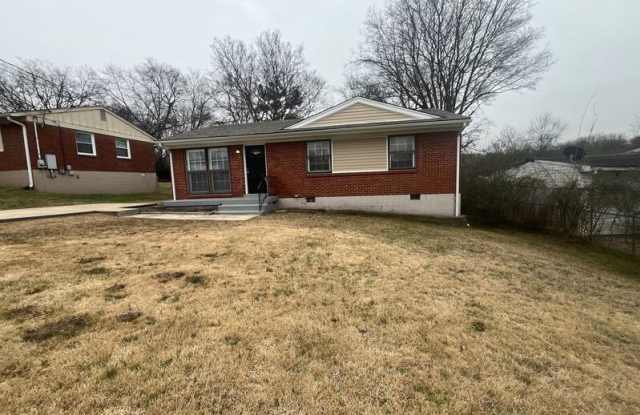1921 Dabbs Ave