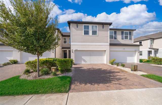 15217 WILLOW ARBOR CIRCLE