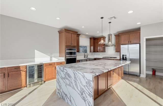 9929 Fletcher Peak Avenue