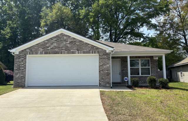 144 Bradford Cir