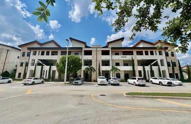 Photo of 7855 NW 104th Ave