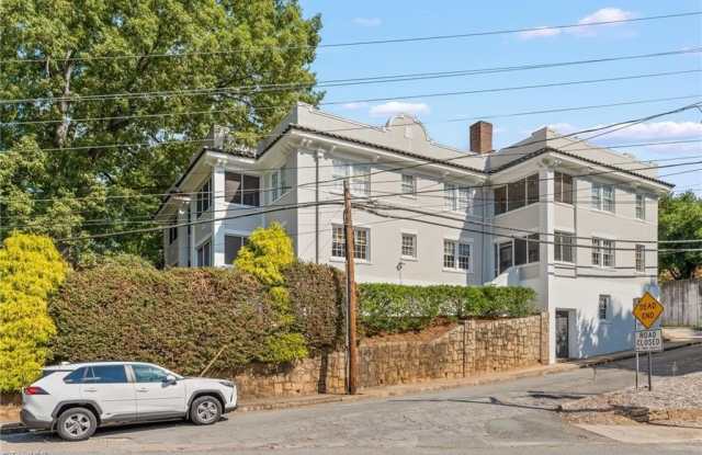 72 West End Boulevard