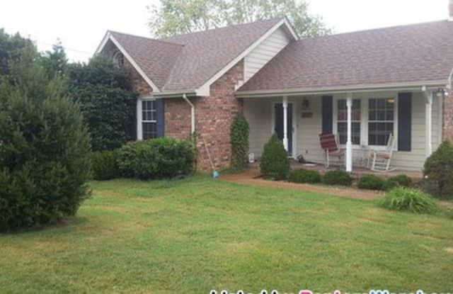 101 Glen Oak Court East - 101 Glen Oak Ct, Hendersonville, TN 37075