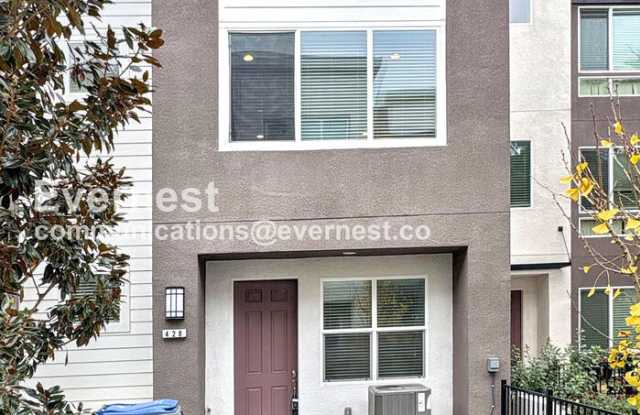 Photo of 428 Whistler Place