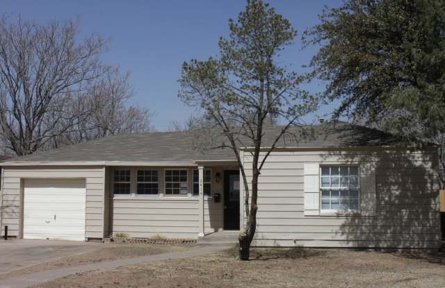 PRE -LEASING FOR AUGUST 1ST! 4 Bedroom/2 bath House 1.5 Miles from Texas Tech photos photos