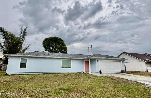 1274 Coral Reef Avenue NW