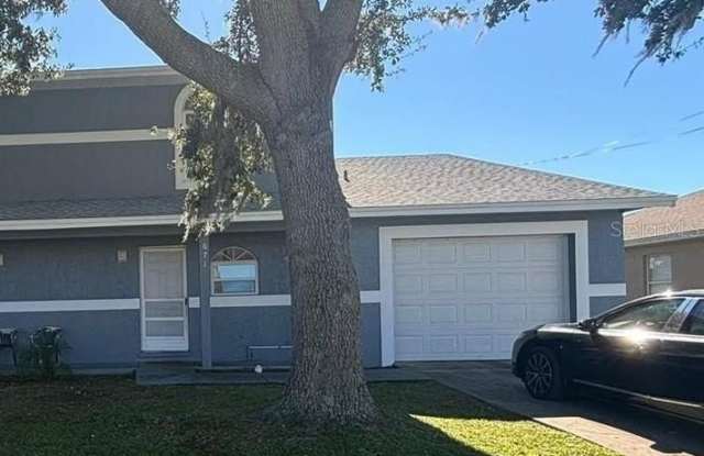 671 ROYALTY Court