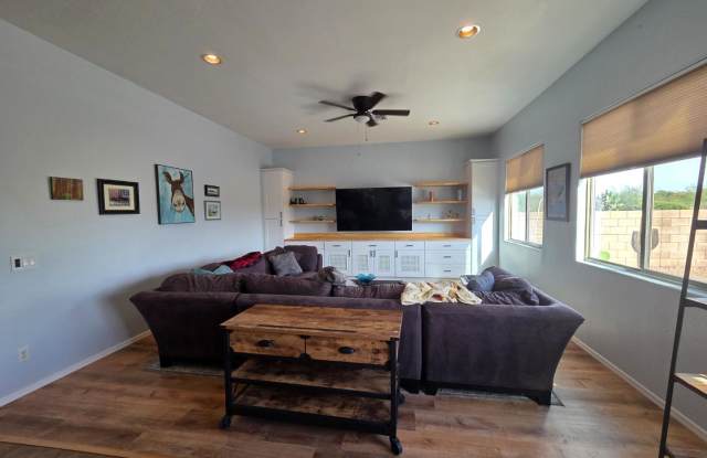 10610 Garnet Sky Court