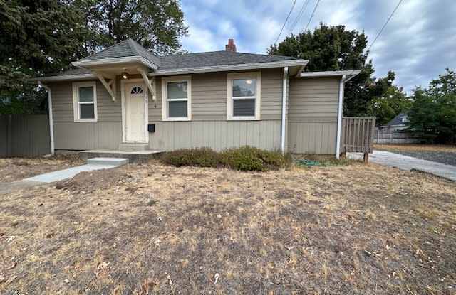 715 East 37th Avenue