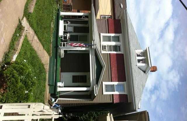 317 Porter Ave