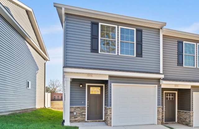 Photo of 1006 10th St NE, Hickory