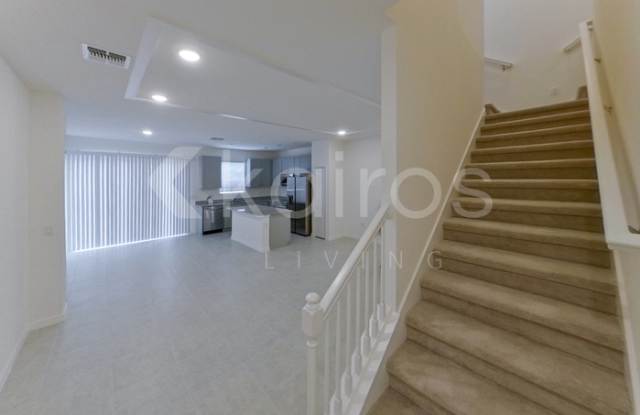 4407 Paraglider Place