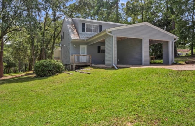 2467 Dundee Drive - 2467 Dundee Drive, Tallahassee, FL 32308