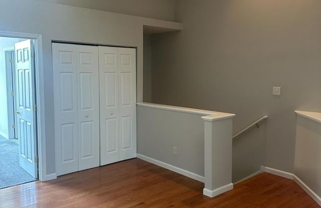 250 MERIWEATHER Drive