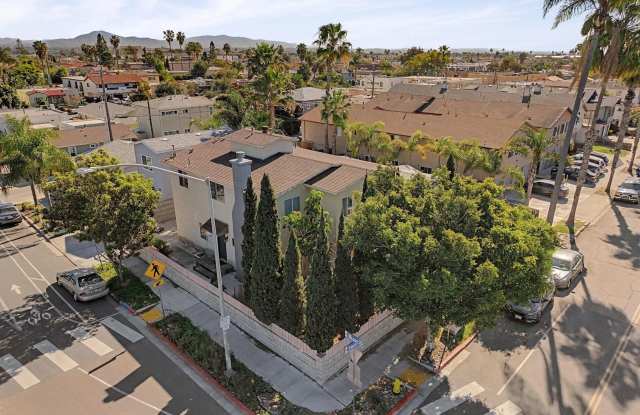 4397-4399 Swift Ave unit: #4397 / Unit #4399