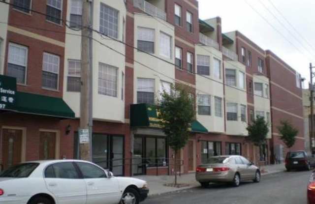 Photo of 1120-00 BUTTONWOOD Street unit: C