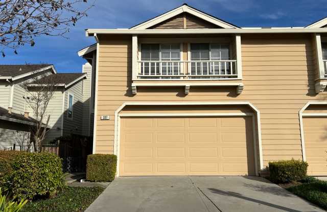 Bright  Spacious 3 Bedroom 2.5 Bath Duet Home in Milpitas
