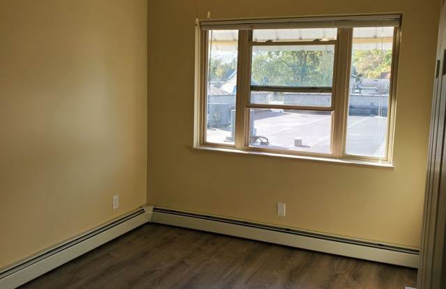 Photo of recently updated 2 bedroom apartment in downtown Appleton
