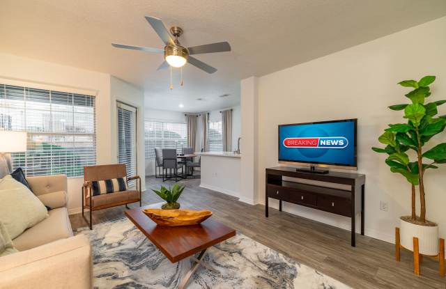 La Ventana Apartments