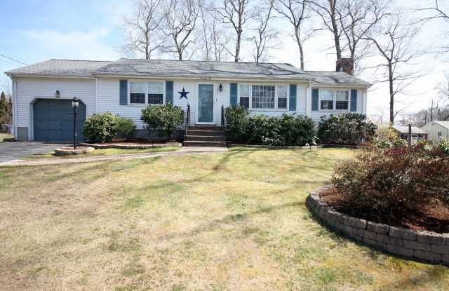 72 Atlantic Drive - 72 Atlantic Drive, Middlesex County, CT 06475