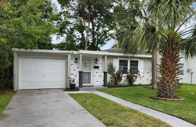 FULLY Renovated 2 Bedroom 1 Bathroom House GREAT LOCATION!!