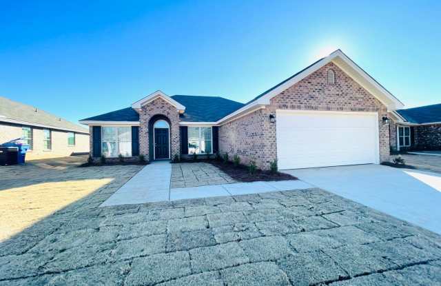 ** 4 bed 2 bath located in Prattville ** Call our self showing number to schedule a tour 334-366-9198