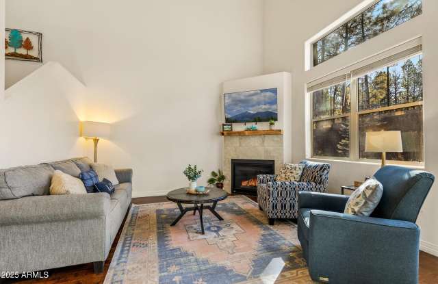 2477 W MISSION TIMBER Circle