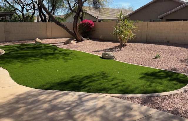 4163 E WILDCAT Drive