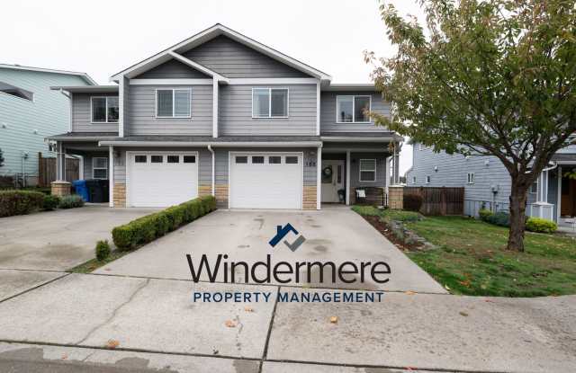 Photo of 3 Bed 2.5 Bath Townhome