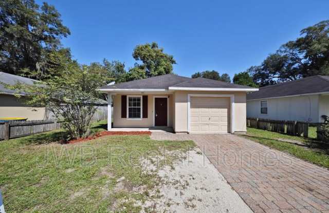 8127 Cocoa Ave