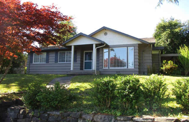 3 Bedroom Rambler in Downtown Gig Harbor