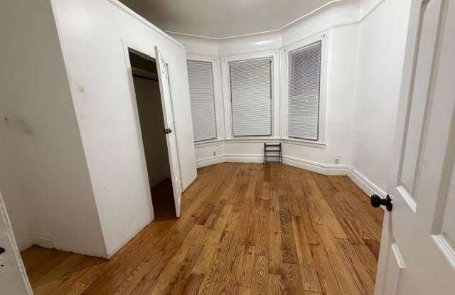 1111 Quincy Avenue unit: 2Fl