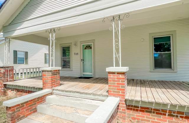 705 West 12th Street