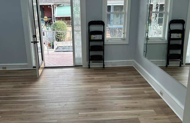 1412 S PATTON STREET