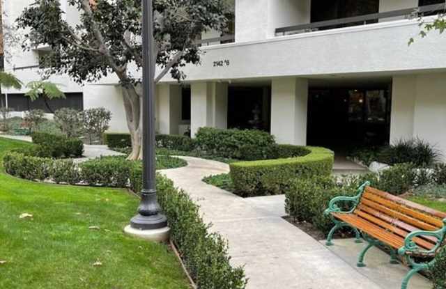 2142 CENTURY PARK Ln unit: 108