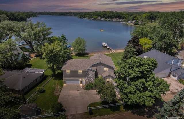 1101 Clute Court - 1101 Clute Court, Oakland County, MI 48362