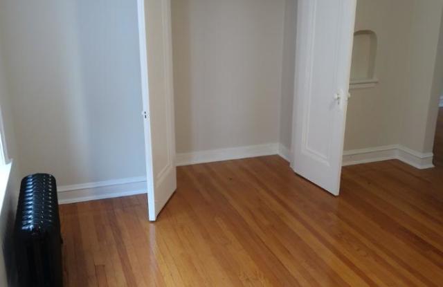 4477 North Elston Avenue