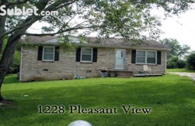 1228 Pleasant View Dr - 1228 Pleasant View Drive, Cookeville, TN 38501